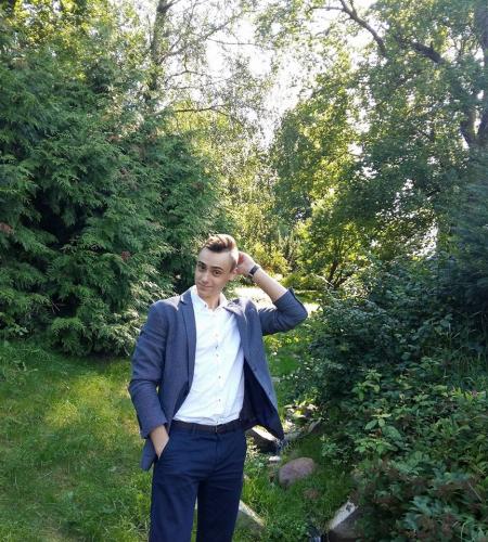 Kostas Pakačimas